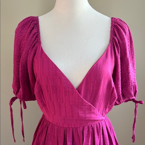 Lulu's Always Precious Magenta Puff Sleeve Tiered Tie Back Mini Dress Size L - Picture 6 of 13